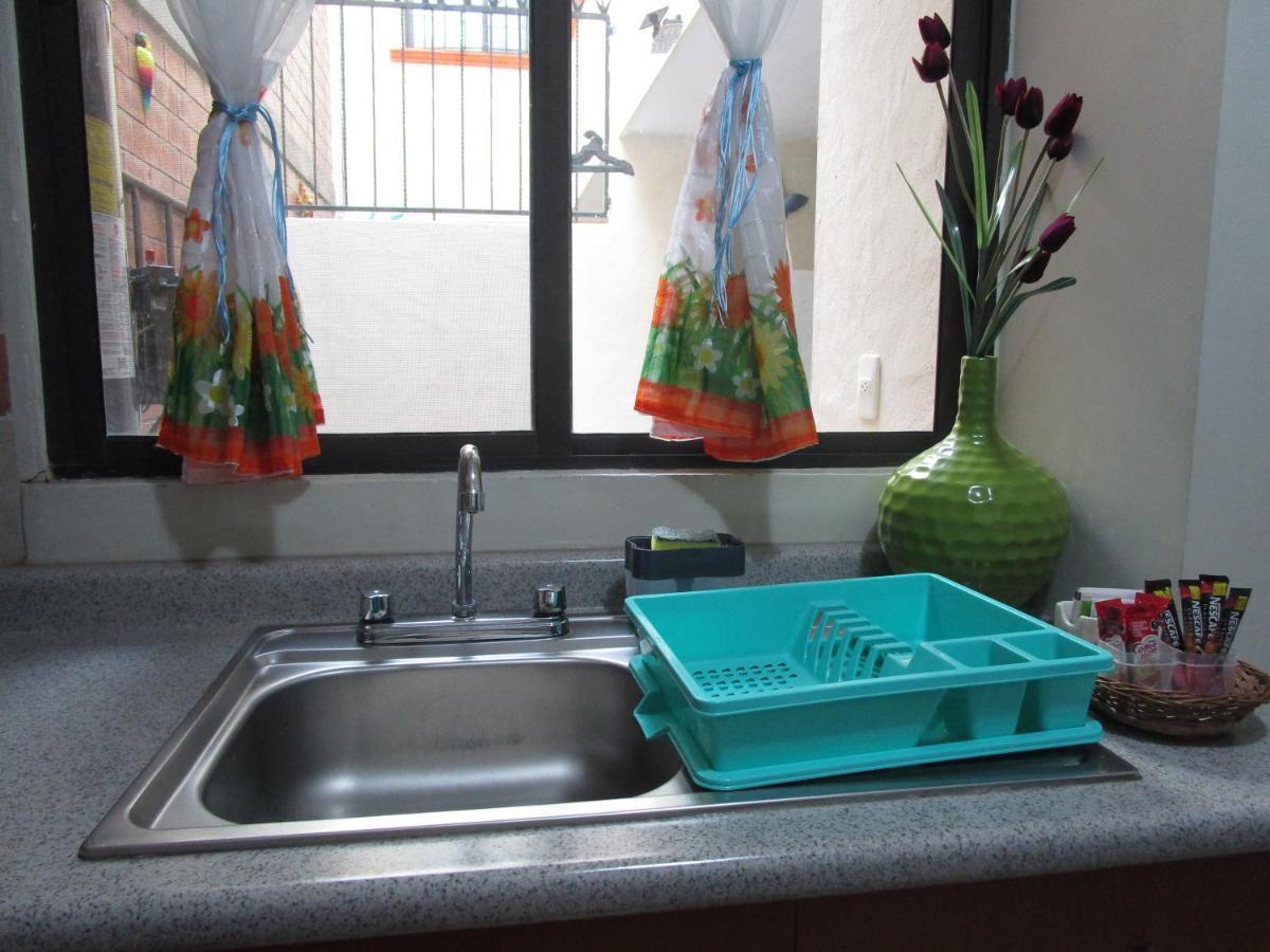 Preciosa Casa Palmera En Cuernavaca Con Alberca, Wifi, Tv Y Cocina Para Fin De Semana, Descanso, Vacaciones O Home Office Emiliano Zapata  Esterno foto